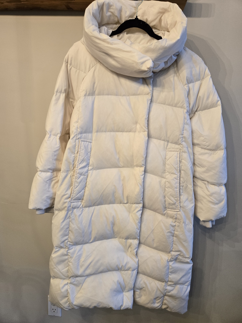 Guess White Quilted Puffer Coat with Funnel Neck